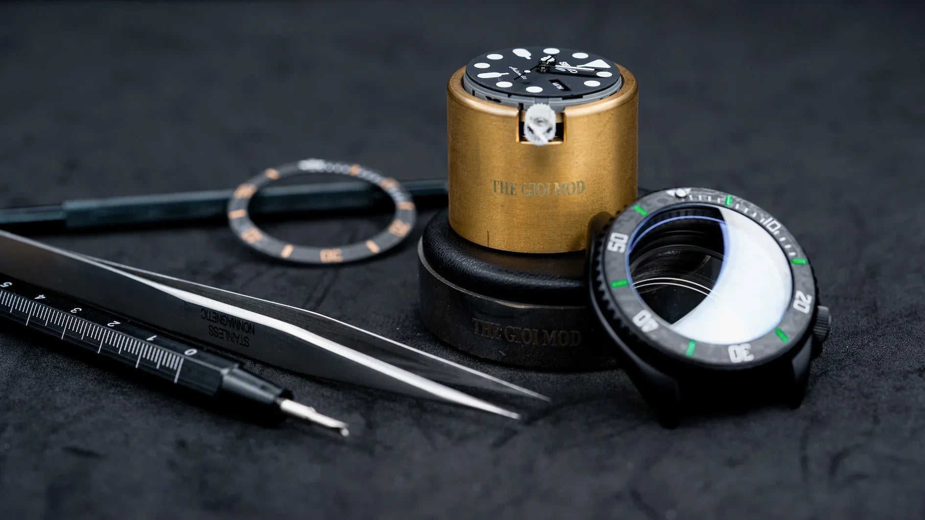 Discover the World of Watchmaking with THE GIOI MOD